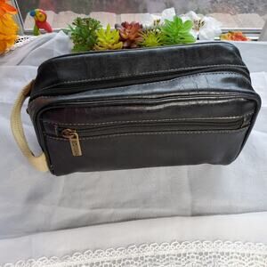 Kenneth Cole Reaction Toiletry Bag
